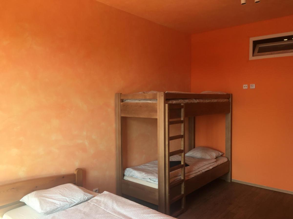 تشيسكي بوديوفيتسه Cb Rooms/Bed&Soup المظهر الخارجي الصورة