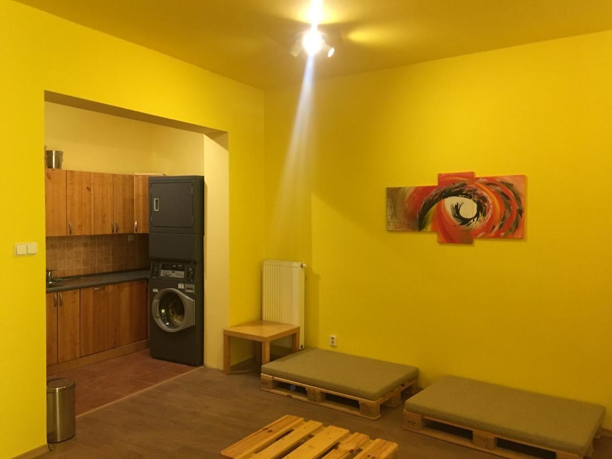 تشيسكي بوديوفيتسه Cb Rooms/Bed&Soup المظهر الخارجي الصورة