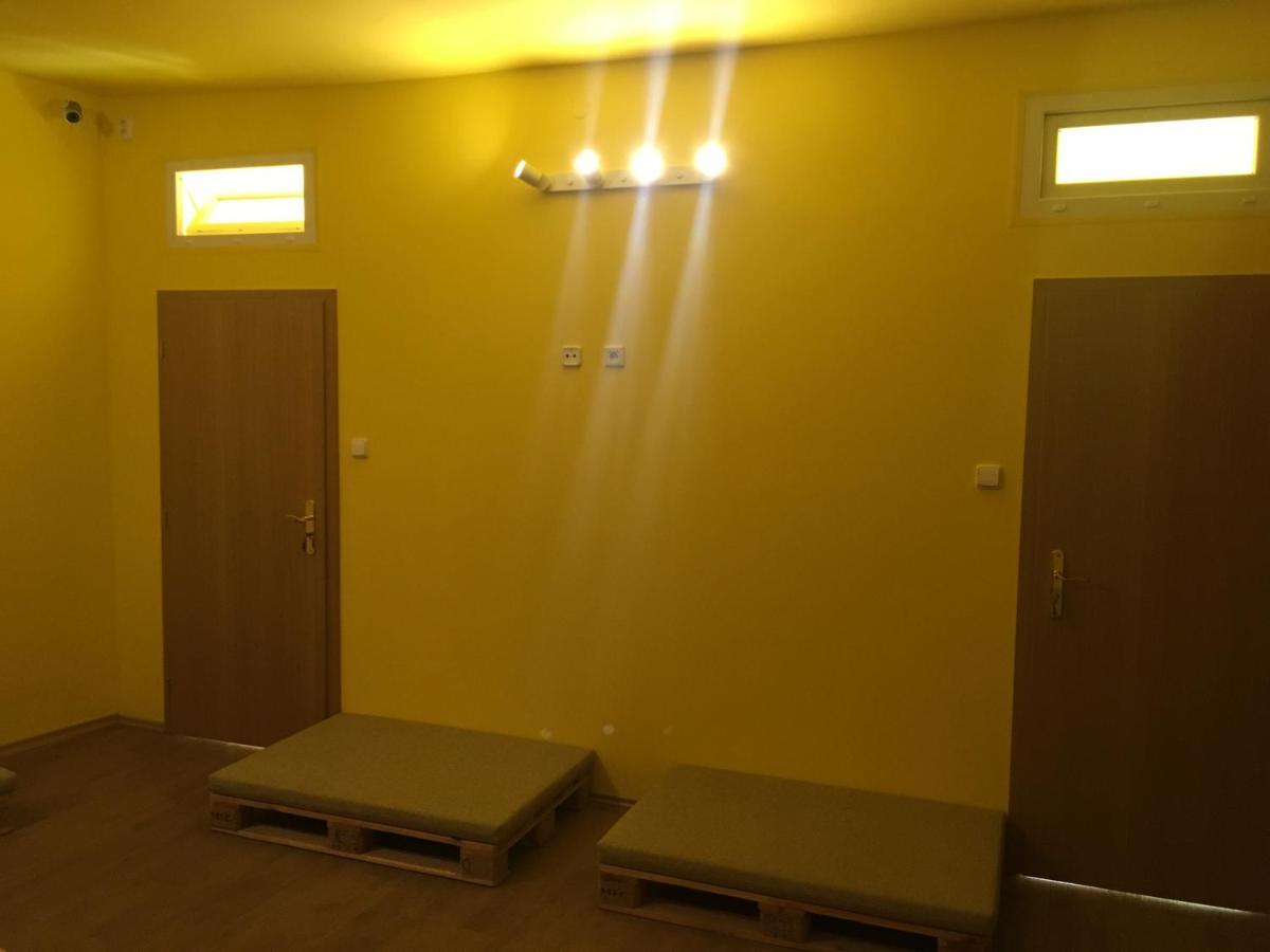 تشيسكي بوديوفيتسه Cb Rooms/Bed&Soup المظهر الخارجي الصورة